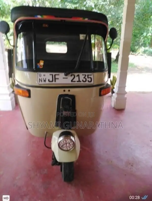 Bajaj RE 2004