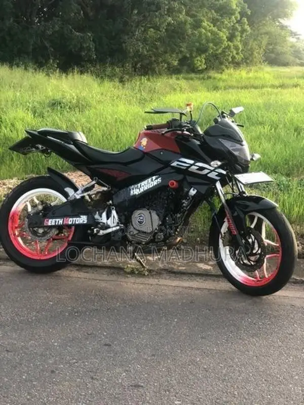 Bajaj Pulsar NS200 2014
