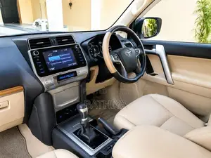 Toyota Land Cruiser Prado TX 150 2017