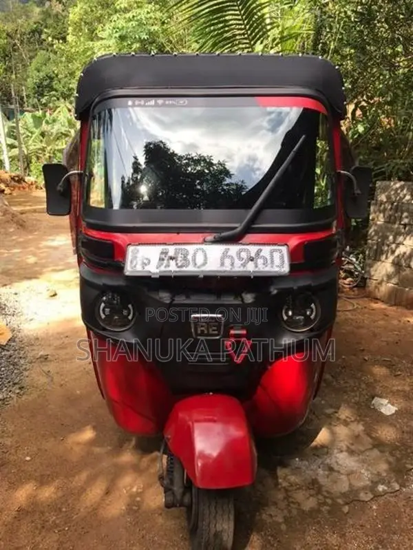 Bajaj RE 2016