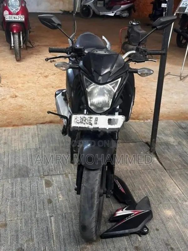 Honda CB Hornet 160R 2016