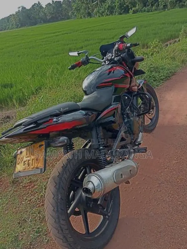 Bajaj Pulsar 200 2008