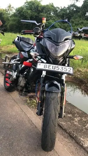 Bajaj Pulsar NS200 2014