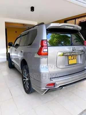 Toyota Land Cruiser Prado TX 150 2017