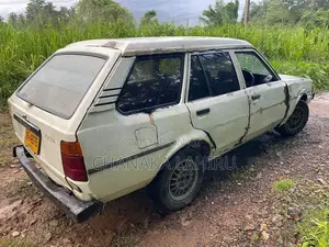Toyota Corolla DX 1986