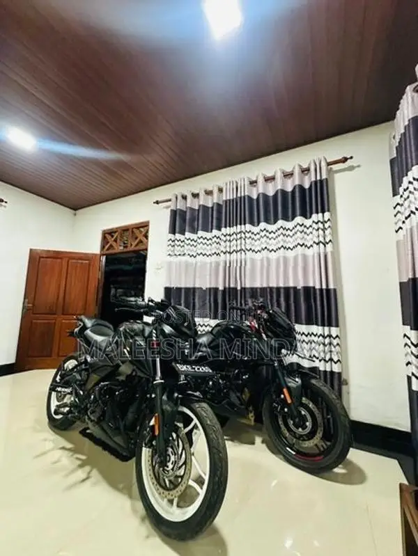 Bajaj Pulsar N160 2025
