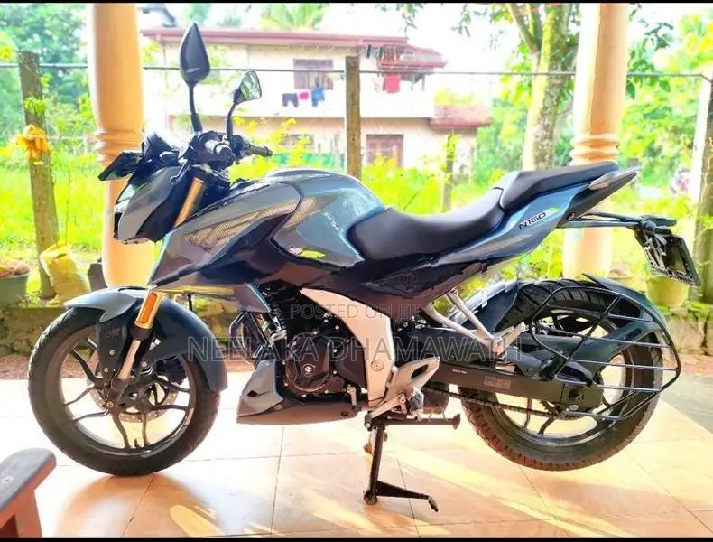 Bajaj Pulsar N160 Premium 2026