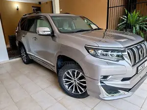Toyota Land Cruiser Prado TX 150 2017