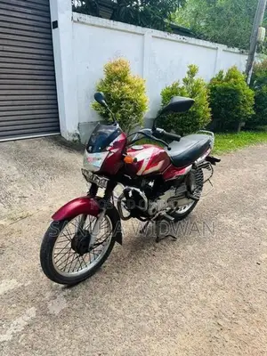 Bajaj CT100 2004