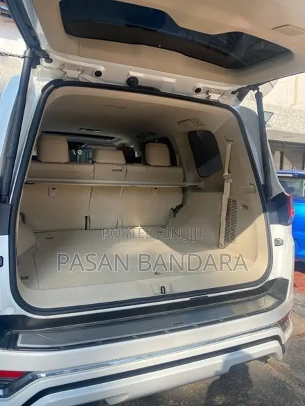 Toyota Land Cruiser 2025
