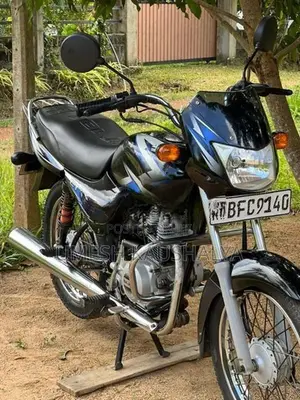 Bajaj CT100 2017