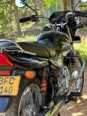 Bajaj CT100 2017