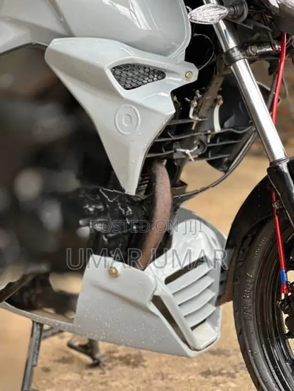 Honda CB Trigger 2015