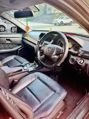 Mercedes Benz E200 2010