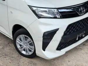 Toyota Roomy X Grade Push Start 2023