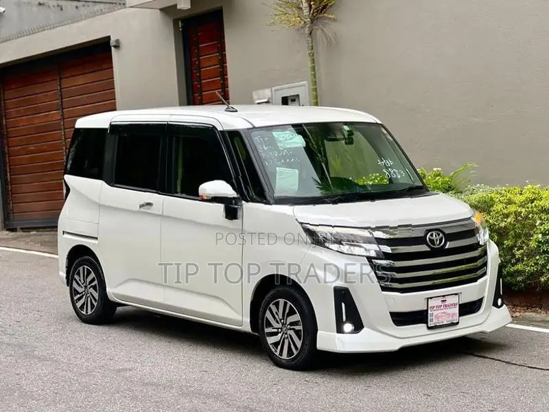 Toyota Roomy Custom G 2023