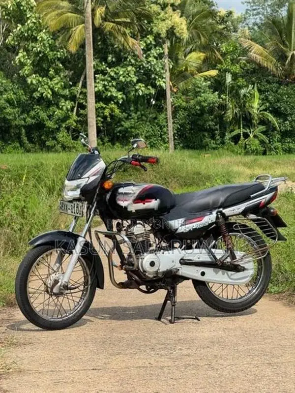 Bajaj CT100 2012