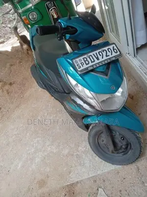Yamaha Ray ZR 2015