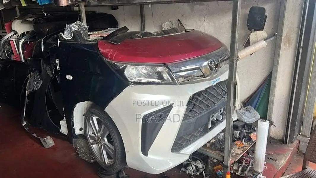 Toyota Roomy Shell with Butter