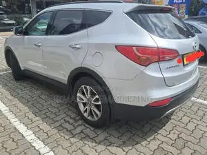 Hyundai Santa Fe 2013