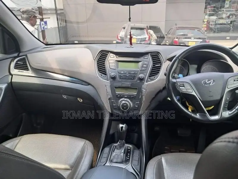Hyundai Santa Fe 2013