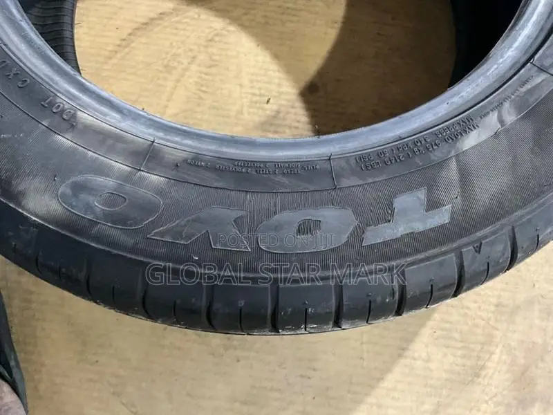 Toyo 235/60R18 Tyre