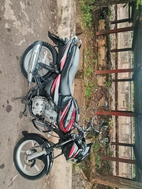 Bajaj Discover 125 2015
