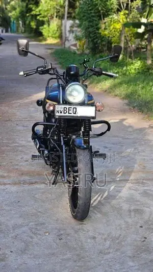 Bajaj Avenger Street 150 2017