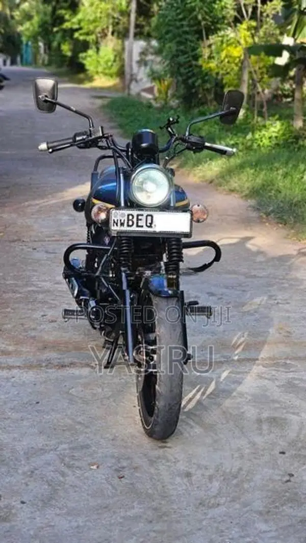 Bajaj Avenger Street 150 2017