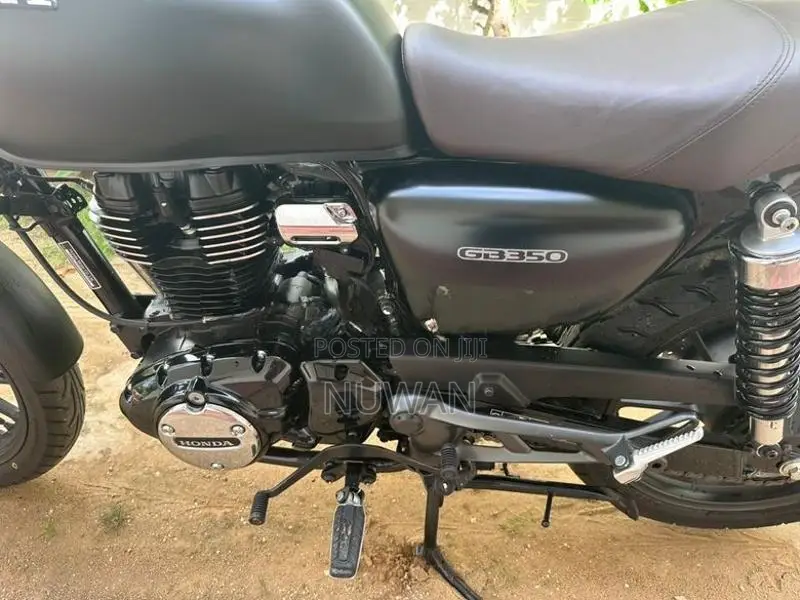 Honda CB350 2025