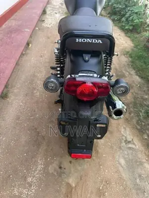 Honda CB350 2025
