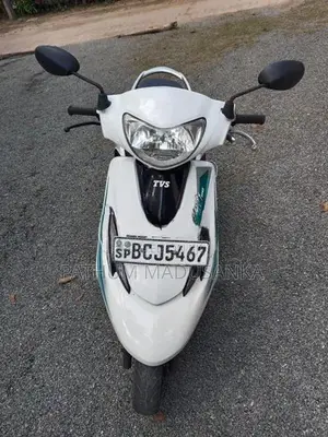 TVS Scooty Zest 2015