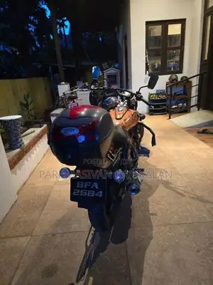 Bajaj Avenger 2015