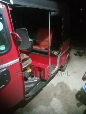Bajaj RE 2014