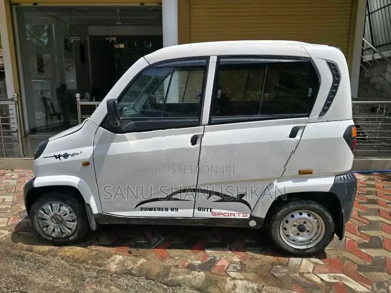 Bajaj Qute 2020