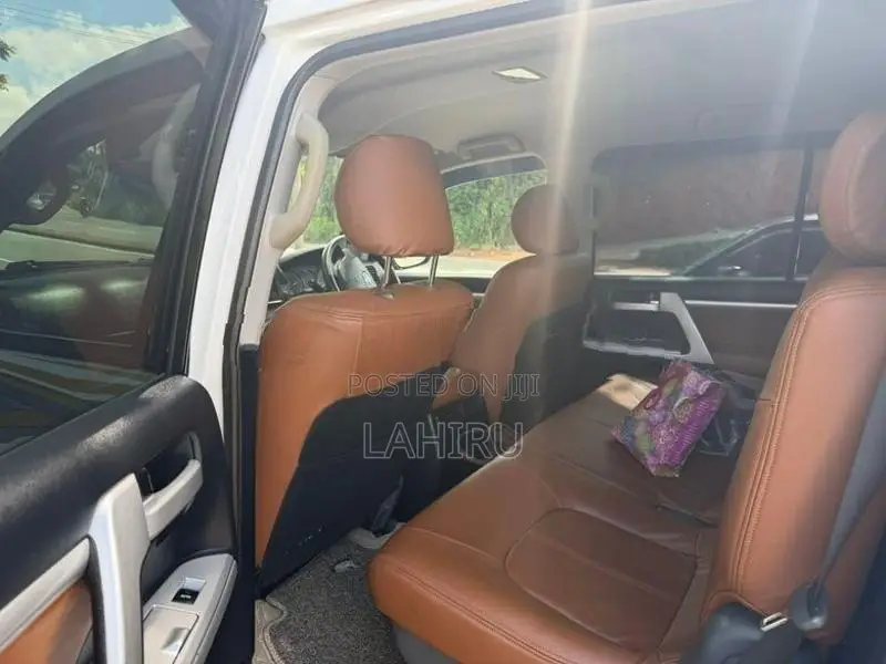 Toyota Land Cruiser Sahara V8 2008