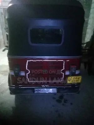 Bajaj RE 2014
