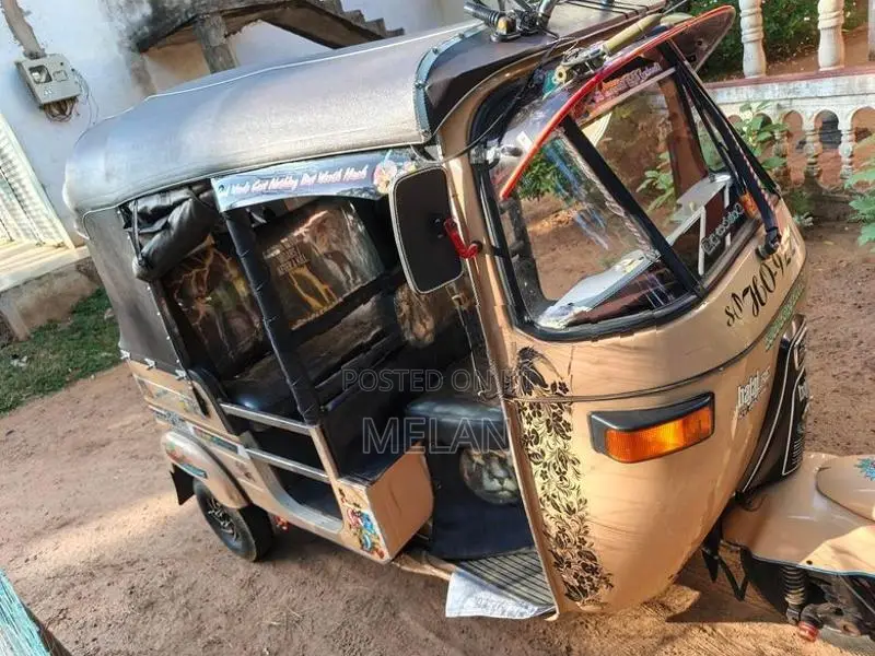 Bajaj RE 2003