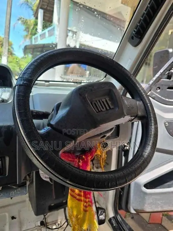 Bajaj Qute 2020