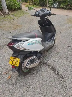 TVS Scooty Zest 2015