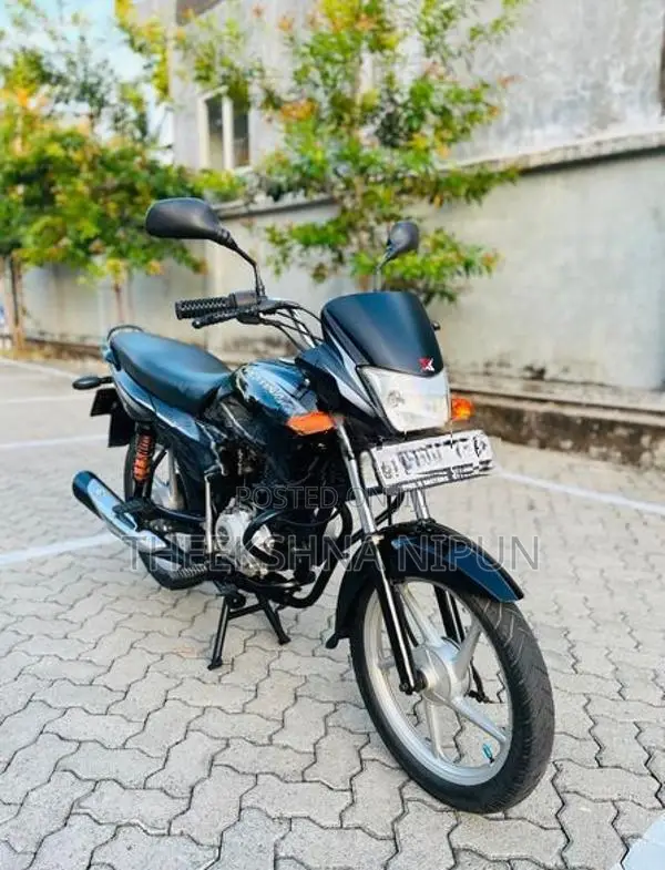 Bajaj Platina 100 2017