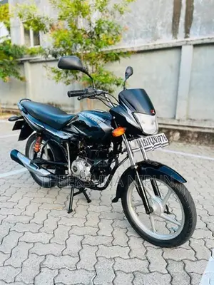 Bajaj Platina 100 2017