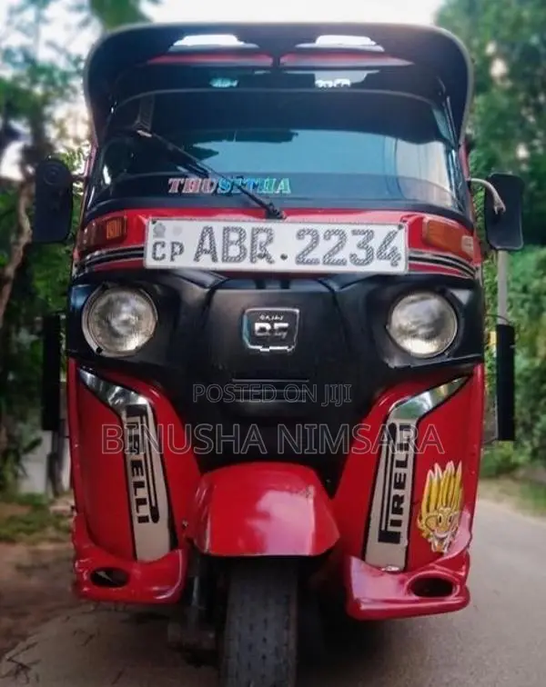 Bajaj RE 2016