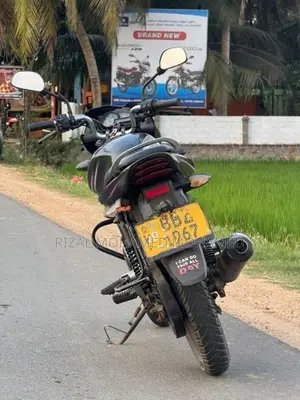 Bajaj Discover 125 2016