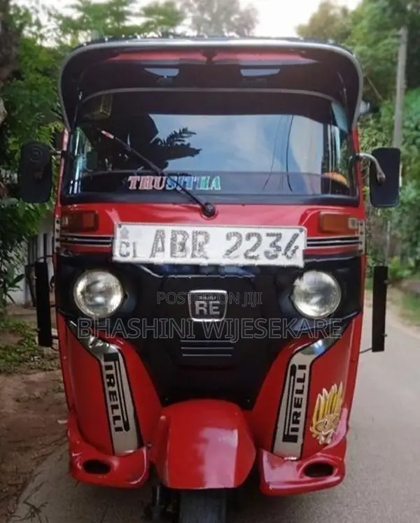 Bajaj RE 2016