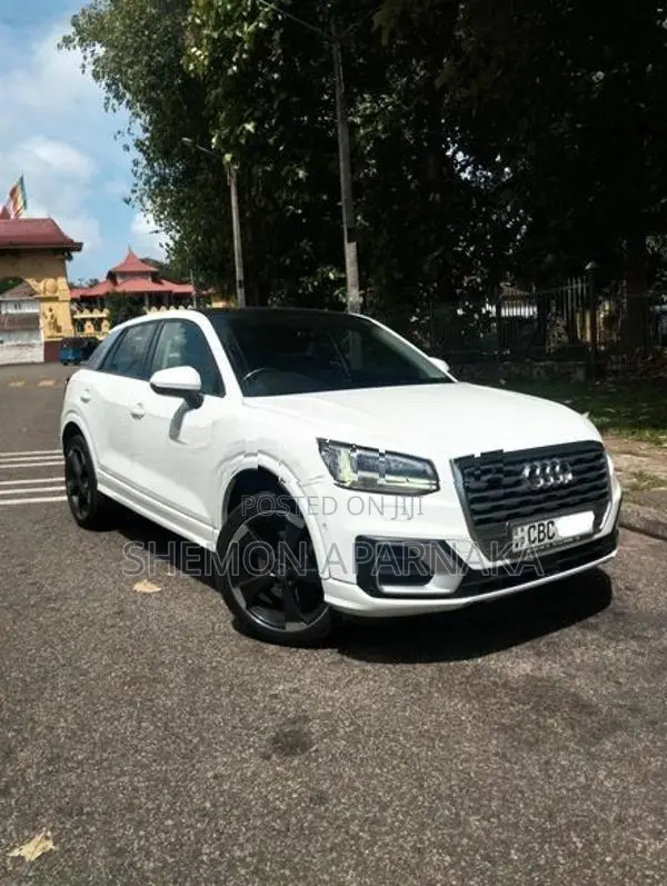 Audi Q2 S Line (Sunroof) 2018