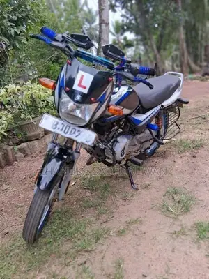 Bajaj CT100 2025