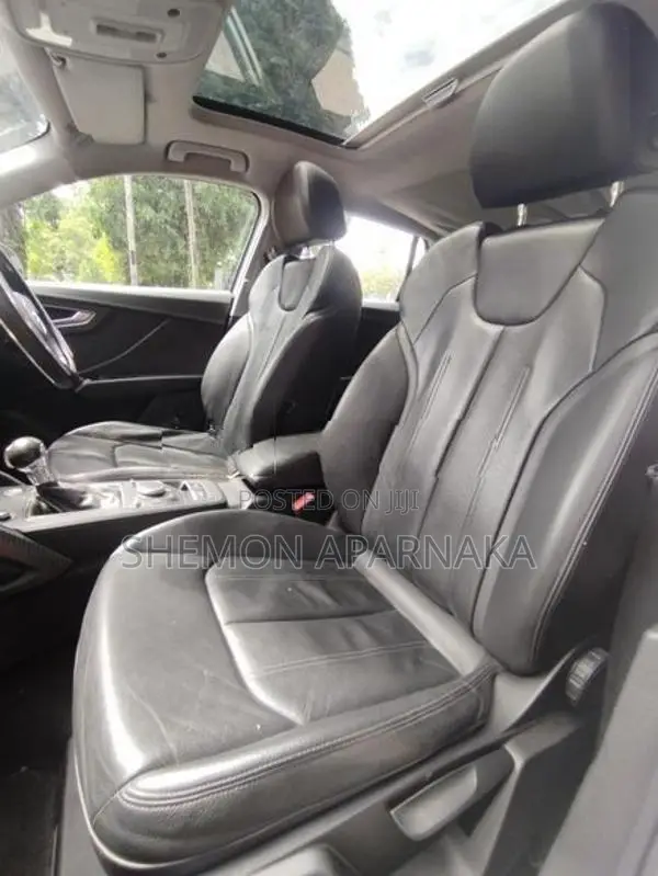 Audi Q2 S Line (Sunroof) 2018
