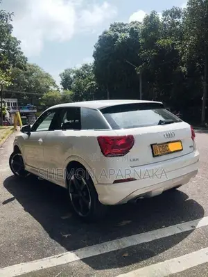 Audi Q2 S Line (Sunroof) 2018