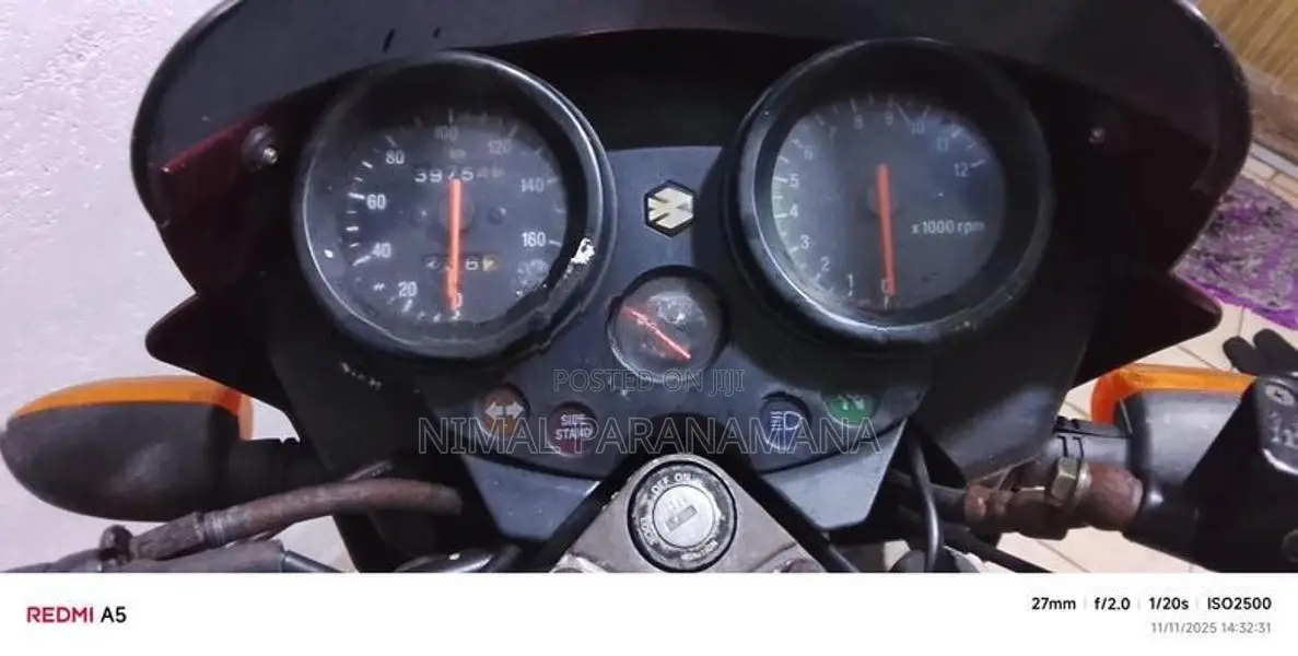Bajaj Pulsar 180 2004